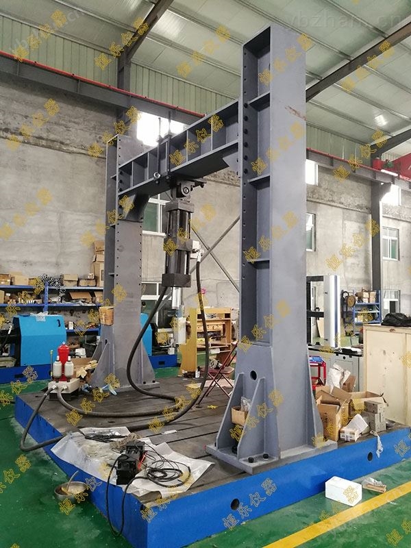 高速铁路轮轨垂横纵向力耦合加载模拟装置